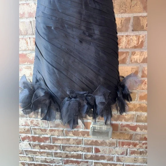 Theia one-shoulder ruched silk-blend mini dress with a rosette hem size 8 - Picture 8 of 12